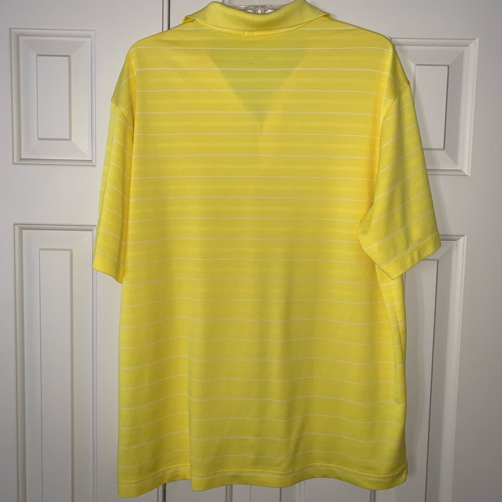 EUC Nike Golf Dri Fit Polo Size L. - Picture 2 of 3